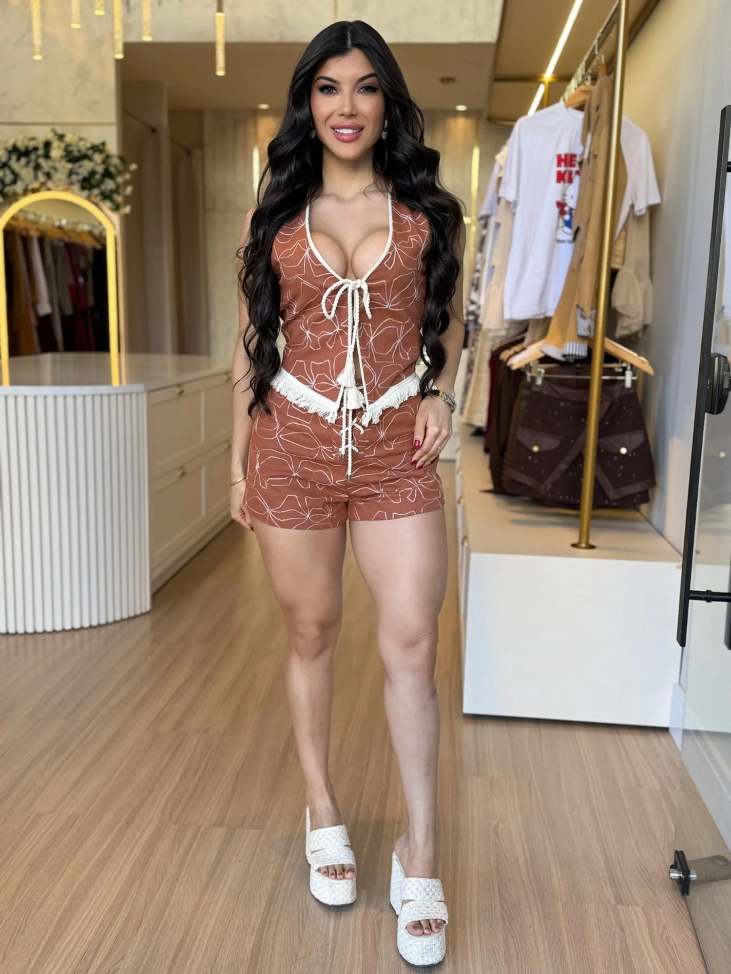 CONJUNTO LAYLA MARROM