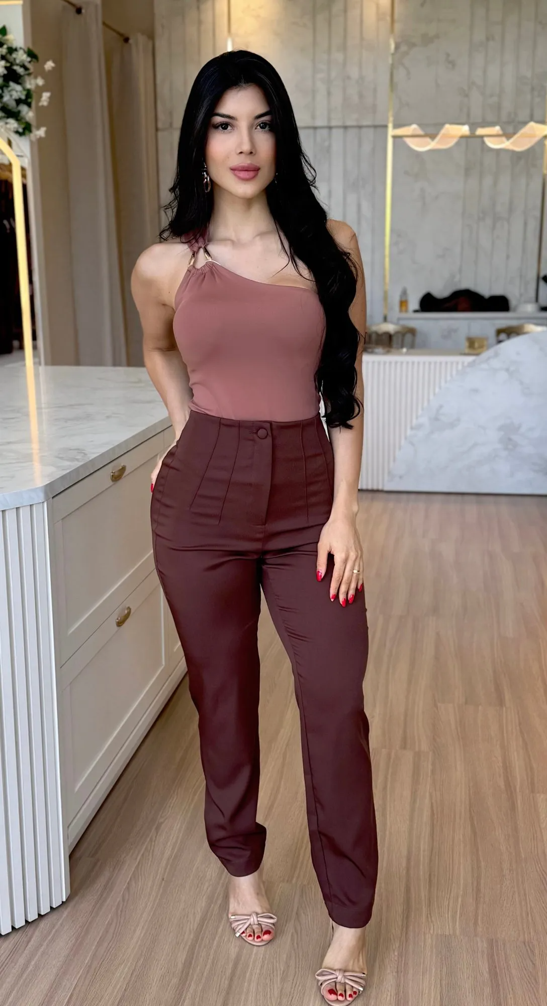 CALÇA ADRIANA MARROM